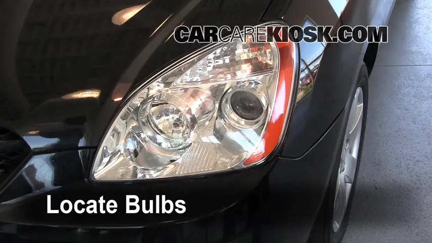 2007 Kia Rondo LX 2.4L 4 Cyl. Lights Parking Light (replace bulb)